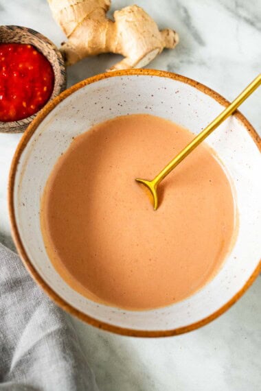 Yum Yum Sauce is a Japanese steakhouse sauce perfect for drizzling over sushi, rice bowls, noodles, meat, and seafood. This version is vegan and a little less sweet!